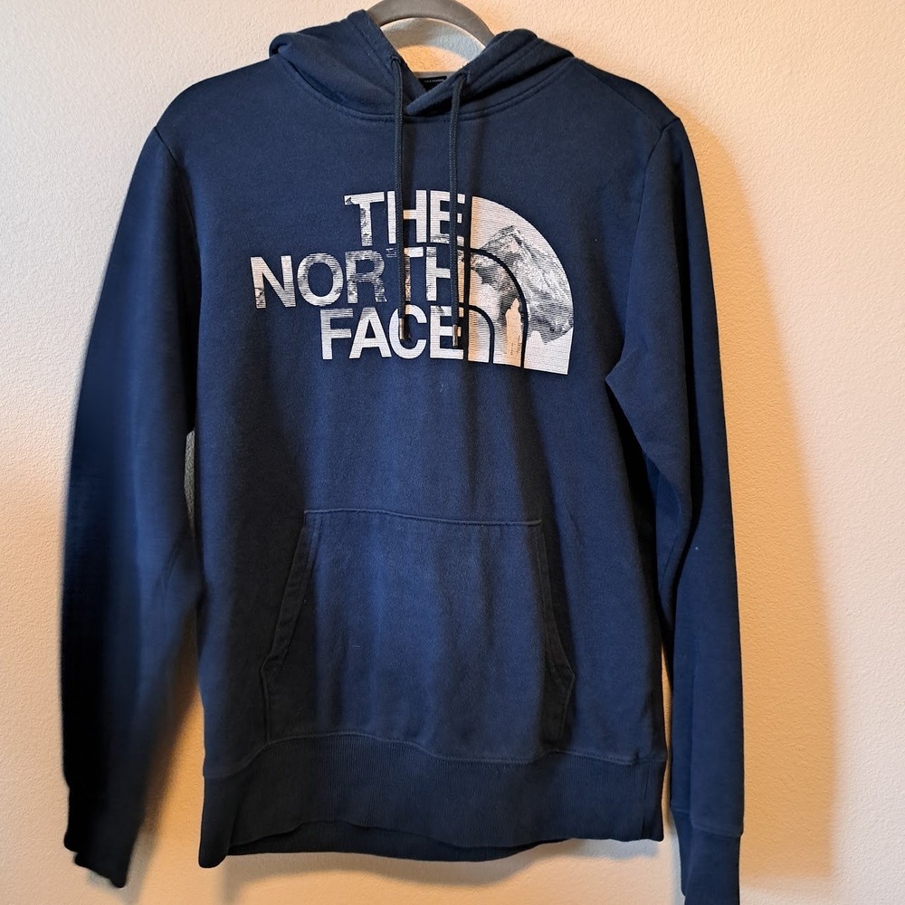 The North Face Mens Navy Blue Mountain Graphic Logo Pullover Hoodie Small